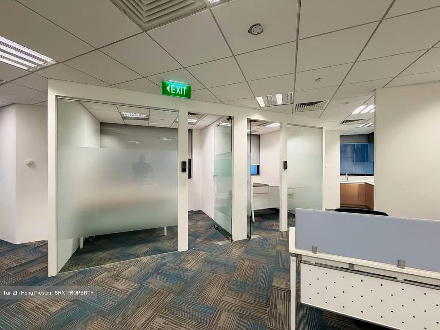 Republic Plaza (D1), Office #567727461